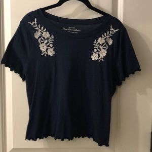 Tshirt with pretty sleeves